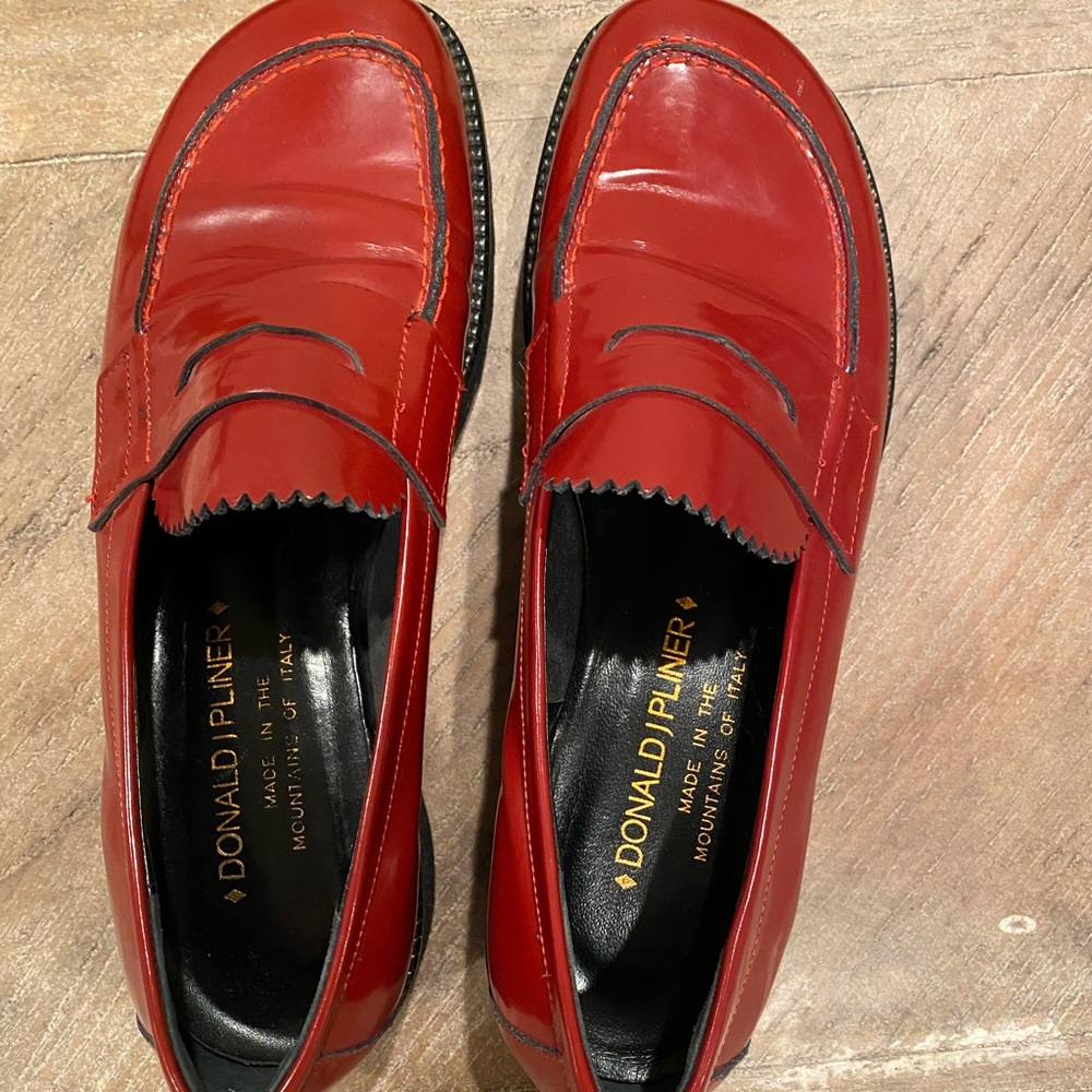 Red Donald Pliner platform penny loafers 8.5M